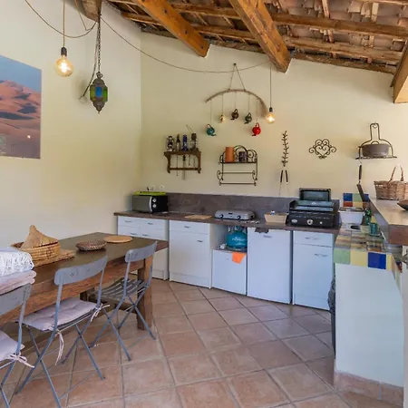 Provencal Grospierres