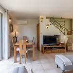 Provencal בית כפרי